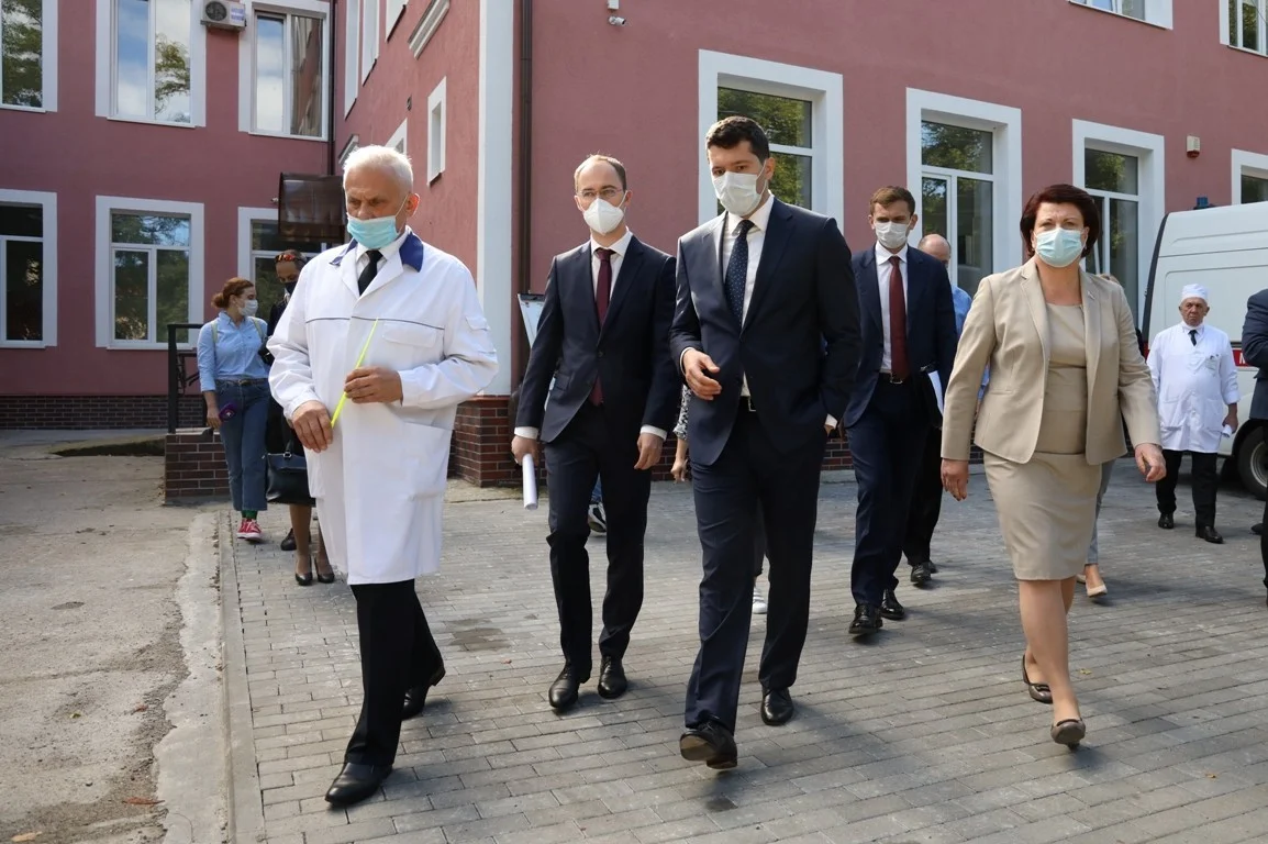 В Балтийской больнице завершен капитальный ремонт поликлиники и фасада лечебного корпуса