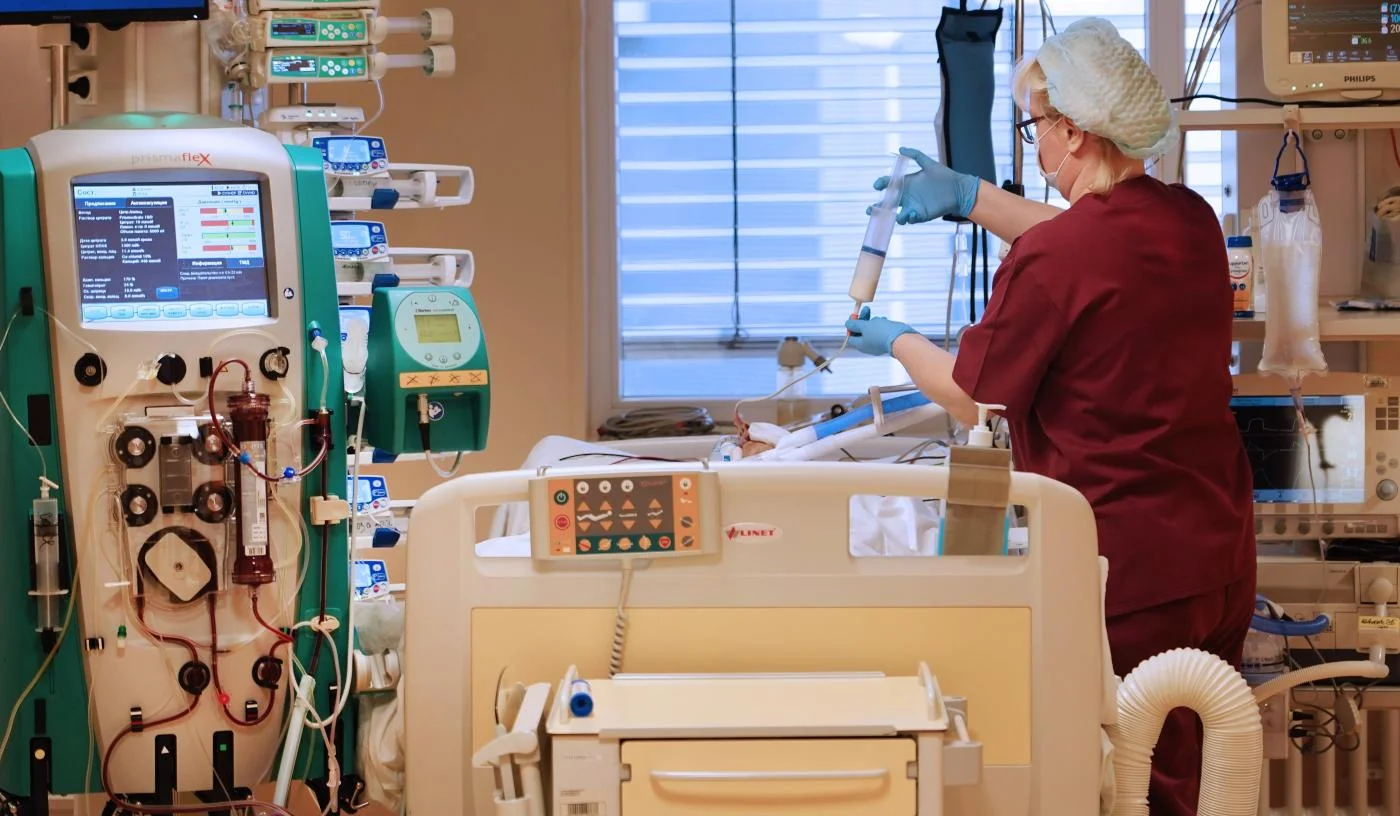 Калининградские врачи впервые провели уникальную операцию с пробуждением