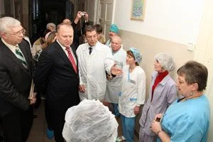 Николай Цуканов: «Для ликвидации кадрового голода в больницах назначим стипендии студентам-медикам и проведем усиленную вербовку в регион врачей с предоставлением квартир»  Николай Цуканов: «Для ликвидации кадрового голода в больницах назначим стипендии студентам-медикам и проведем усиленную вербовку в регион врачей с предоставлением квартир»