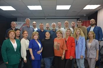 Девять калининградцев впервые получили памятные значки «За регулярное донорство» Девять калининградцев впервые получили памятные значки «За регулярное донорство»